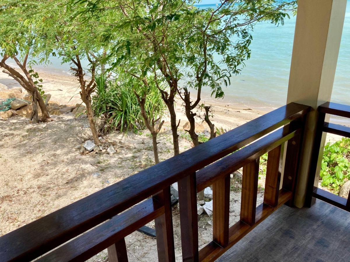Absolute Beachfront Villas Баан Тай Екстериор снимка