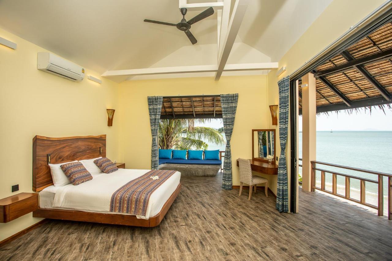 Absolute Beachfront Villas Баан Тай Екстериор снимка