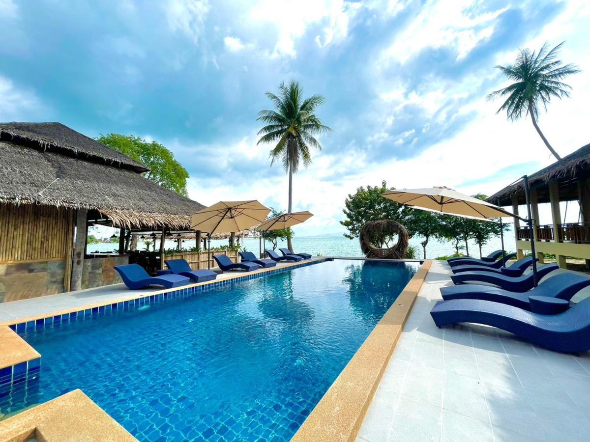 Absolute Beachfront Villas Баан Тай Екстериор снимка