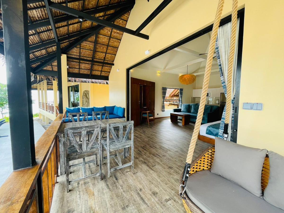 Absolute Beachfront Villas Баан Тай Екстериор снимка