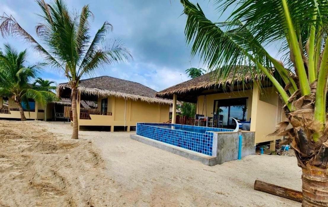 Absolute Beachfront Villas Баан Тай Екстериор снимка