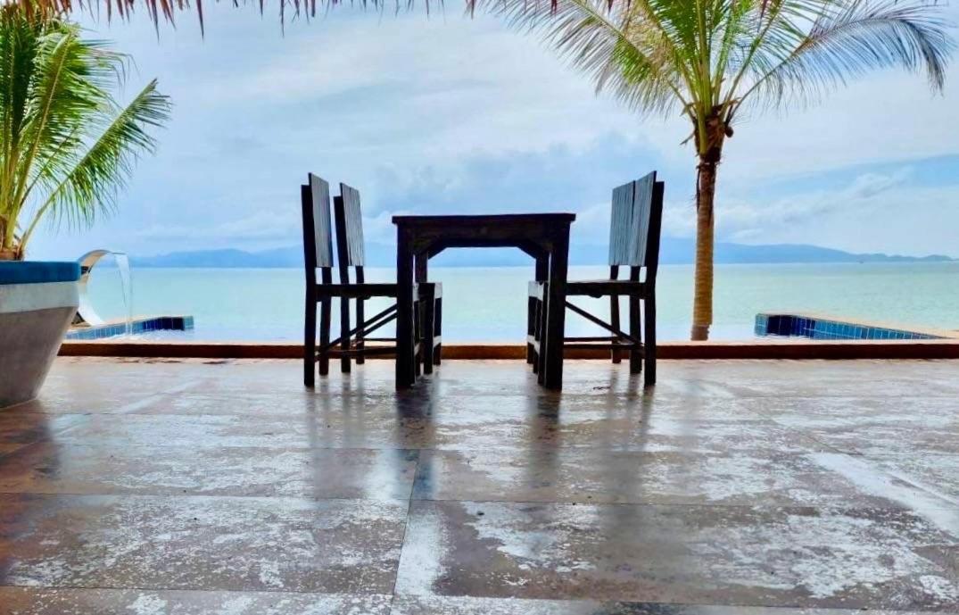 Absolute Beachfront Villas Баан Тай Екстериор снимка