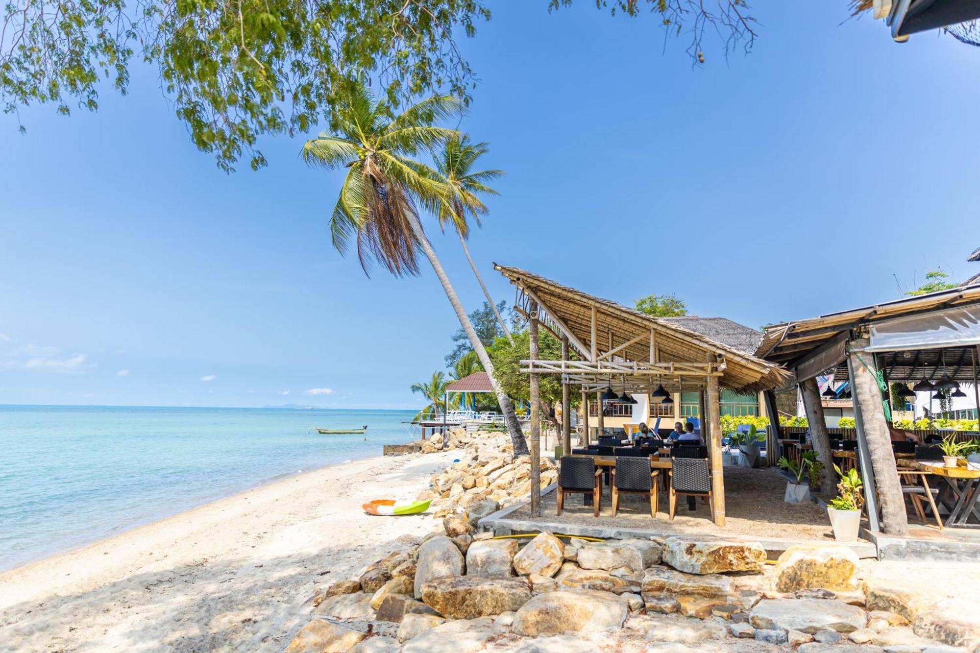 Absolute Beachfront Villas Баан Тай Екстериор снимка
