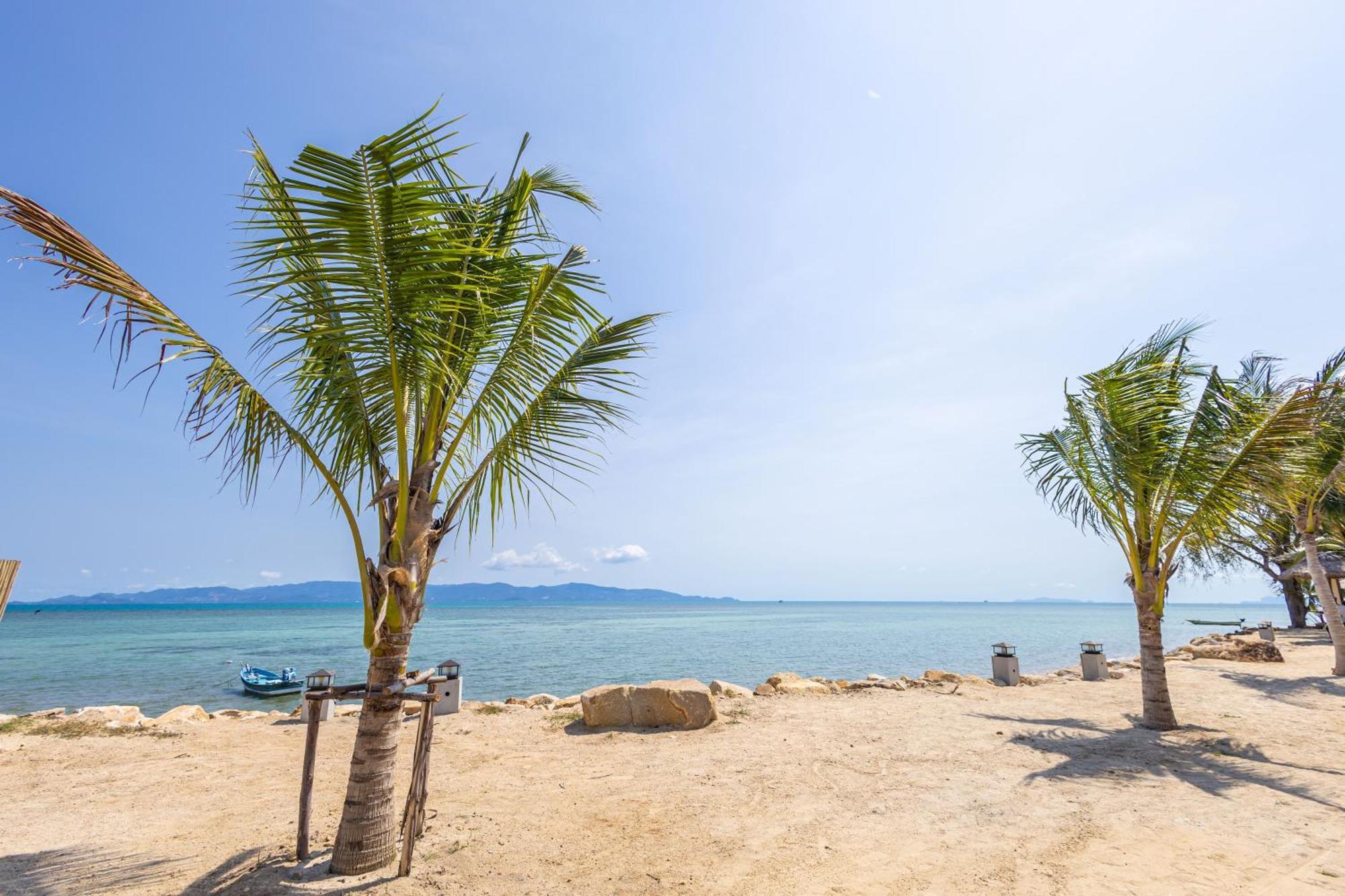 Absolute Beachfront Villas Баан Тай Екстериор снимка