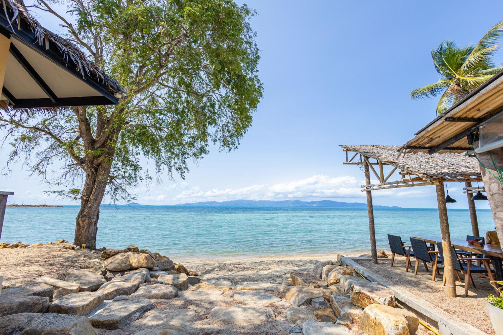 Absolute Beachfront Villas Баан Тай Екстериор снимка