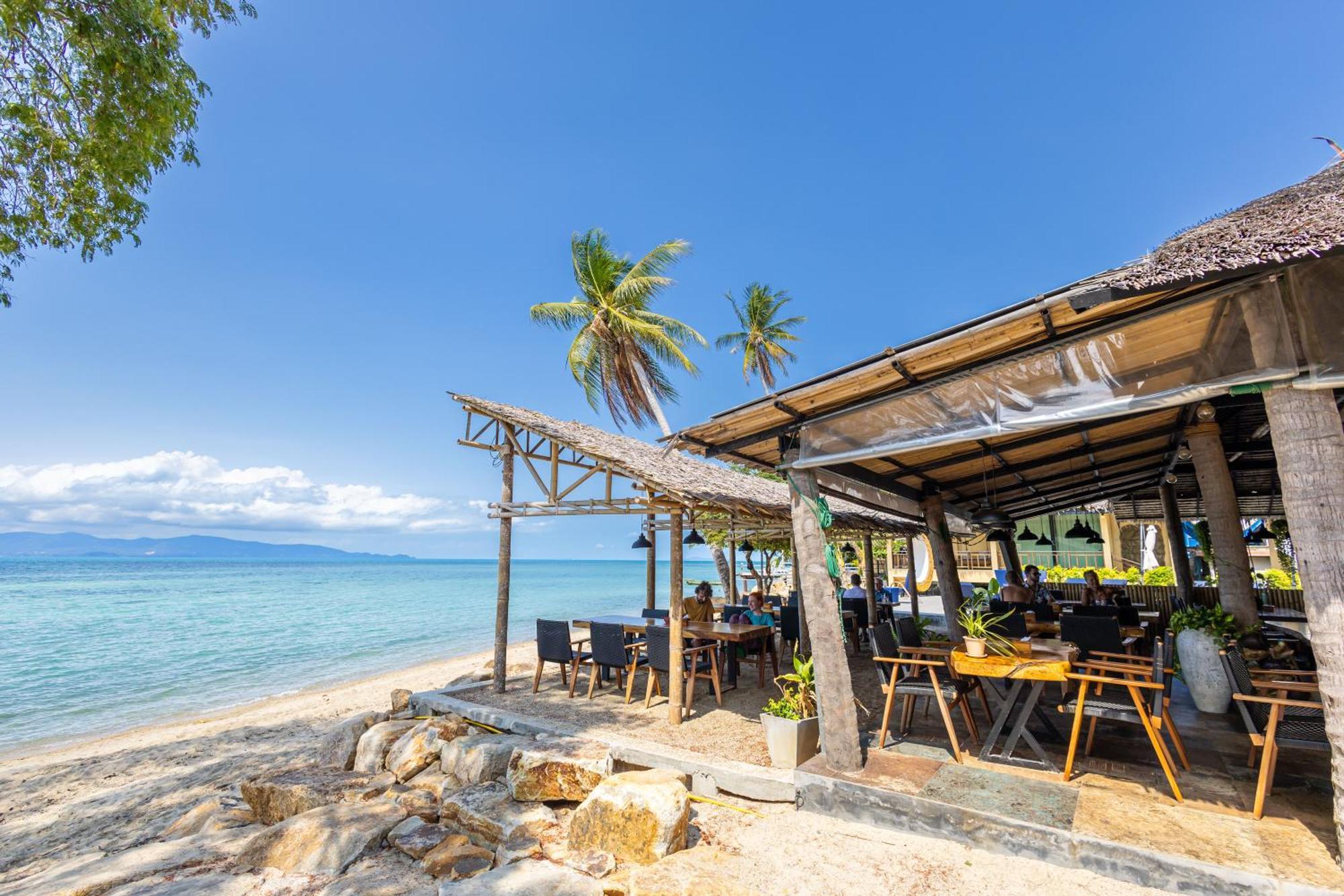 Absolute Beachfront Villas Баан Тай Екстериор снимка
