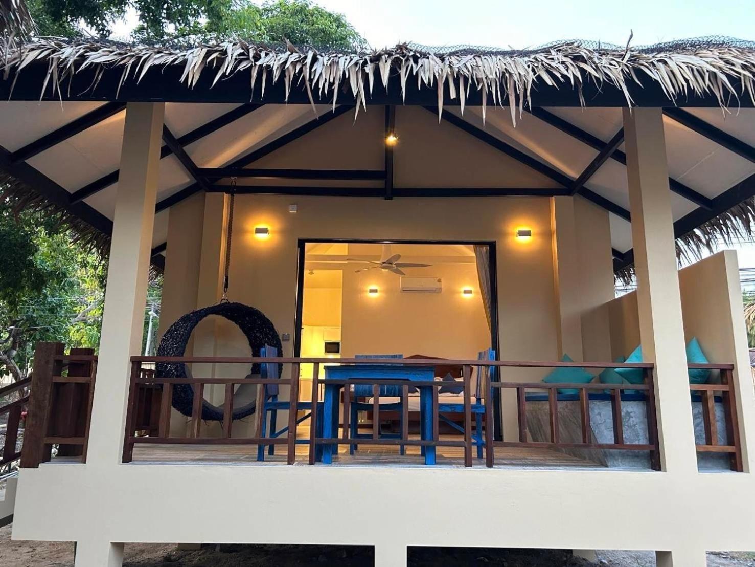 Absolute Beachfront Villas Баан Тай Екстериор снимка